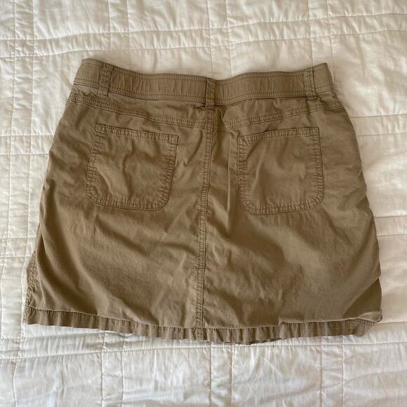 White Stag khaki mini skort skirt sz 8 pockets zipper preppy academia neutral - Picture 2 of 4